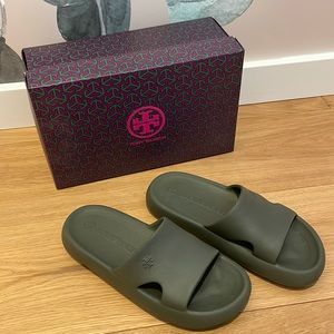 Tory Burch Slides size 7